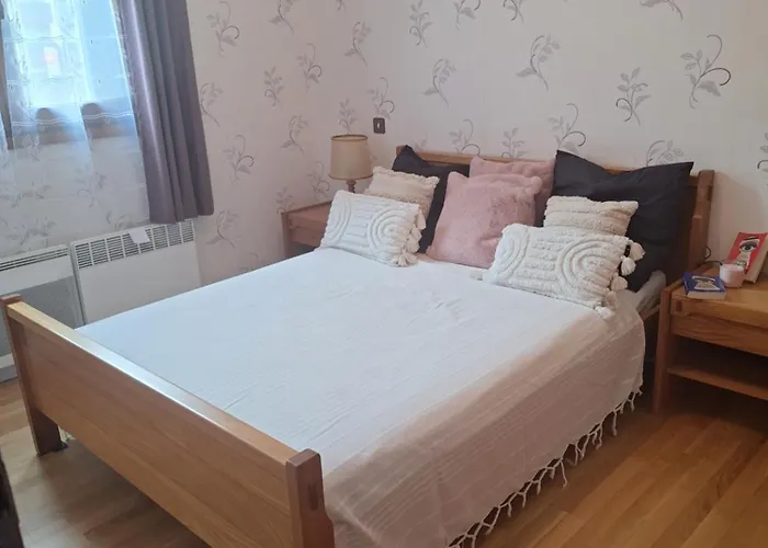 Apartment St Lary Soulan Village - Classe 3 Etoiles Et Labelise - Wifi Inclus *